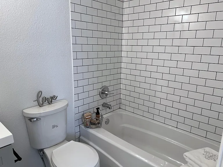 202 S Sendero Dr — Photo 15
