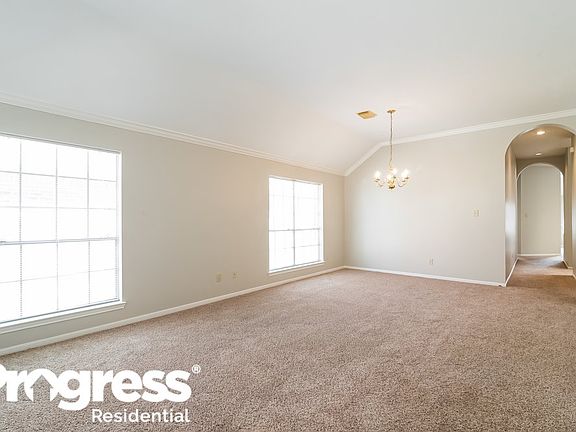 5th image of 3514 Chatwood Dr