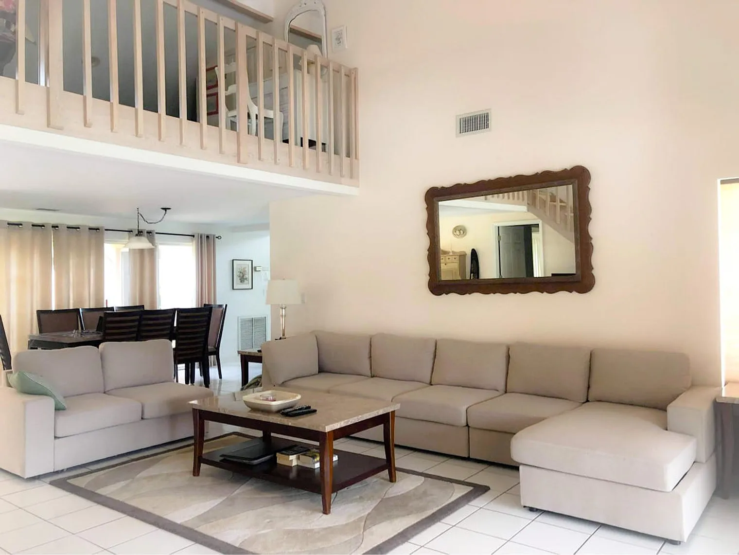 4 bed, 4.0 bath, 2464 sqft, $9,300 — Photo 2