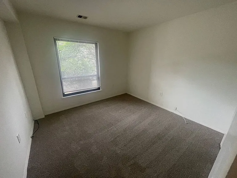 437 Christopher Ave #21 — Photo 11