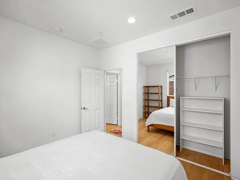 2612 Babaco St — Photo 26