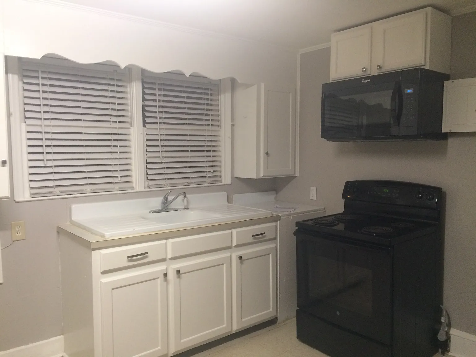 2 bed, 720 sqft, $1,275 — Photo 3