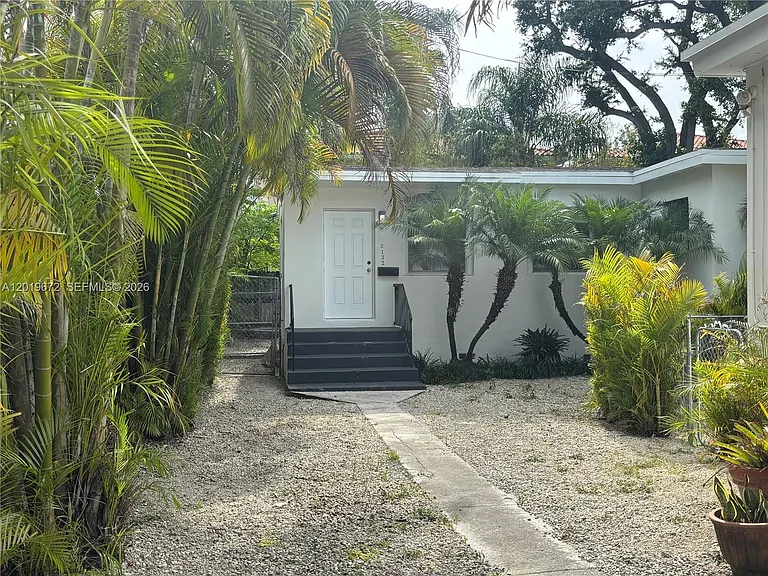 3132 Elizabeth St #B — Photo 1