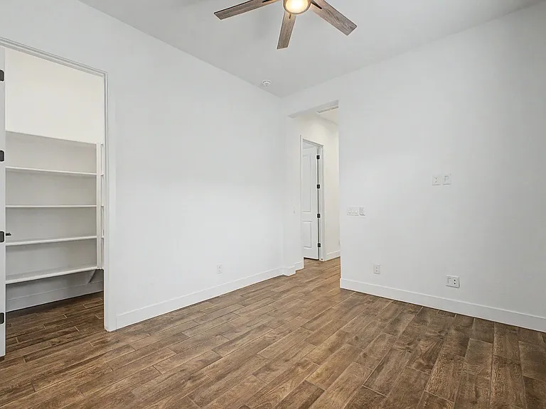 13103 N 174th Dr — Photo 27
