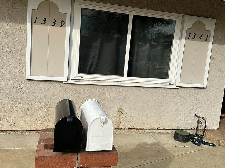 1339 Hartview Ave — Photo 3