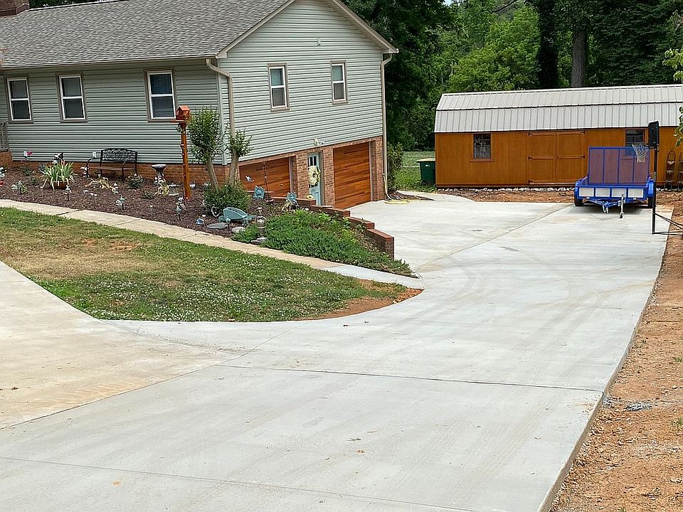 2nd image of 7006 Bridgewood Rd
