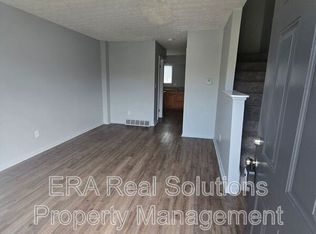 1712 Carstare Dr, Columbus, OH 43227