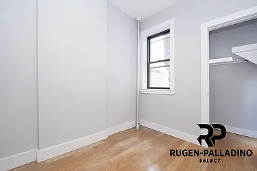 Rented by R New York