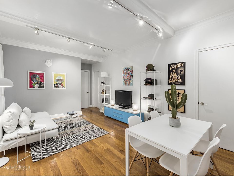 1st image of 120 W 58th St APT 7C