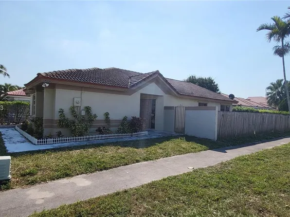 18782 NW 53rd Ave, Miami Gardens, FL 33055
