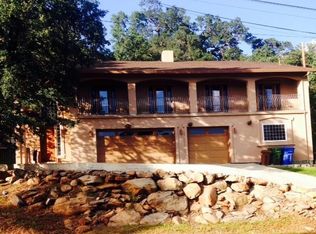 19443 Moon Ridge Rd, Hidden Valley Lake, CA 95467