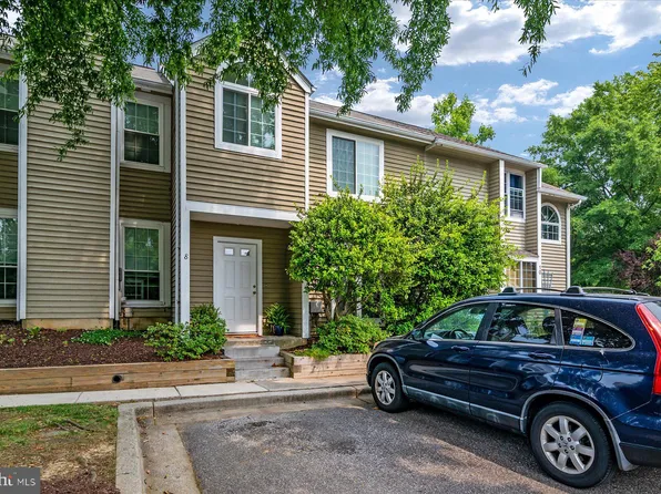 8 Edgewood Green Ct, Annapolis, MD 21403
