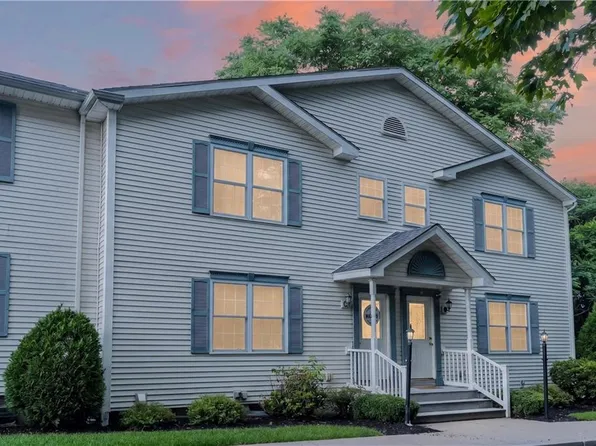 87 N Bend St Unit 9, Pawtucket, RI 02861