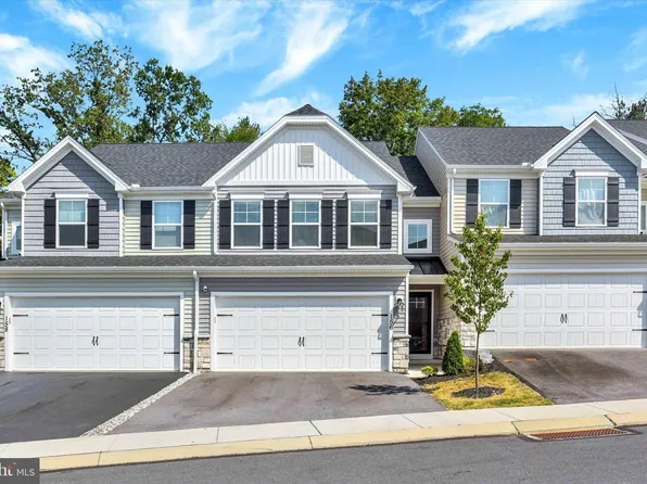 156 Emma Cir, Harrisburg, PA 17112