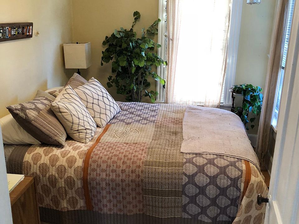 1st image of 1812 E Park Pl #A