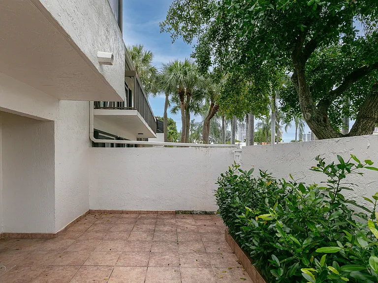 3530 Magellan Cir #613 — Photo 33