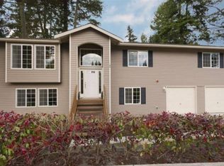 344 N 160th St, Shoreline, WA 98133