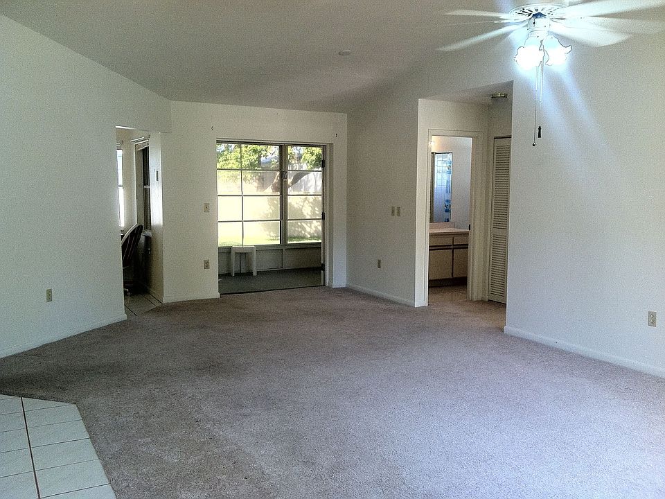 great room/dining room