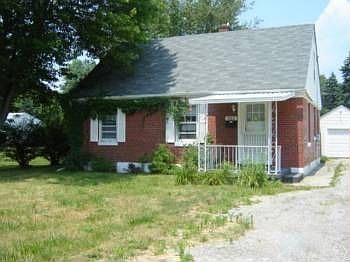 1st image of 282 Pierson Blvd