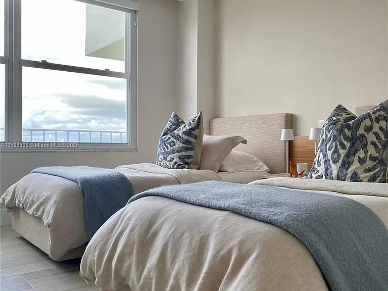 199 Ocean Lane Dr #1112 — Photo 35