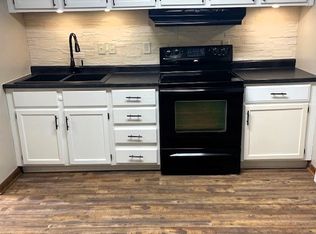 9901 Runnymeade Ln, Minnetonka, MN 55305