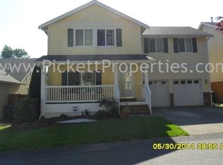 5782 Gateway Ln NE, Bremerton, WA 98311