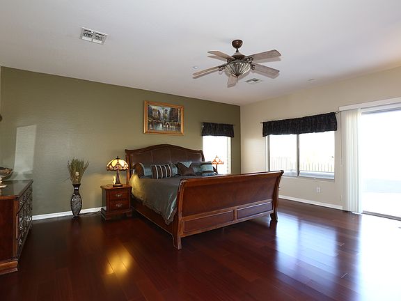 3rd image of 10586 E Sheena Dr
