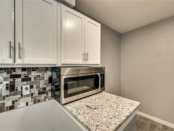 4th image of 1702 Pisces Ave