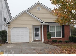 9526 Lakeview Rd, Union City, GA 30291