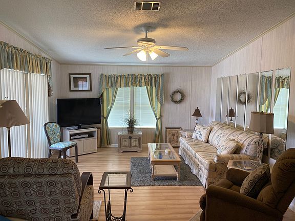 3rd image of 17011 Silver Shores Ln