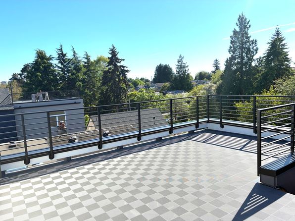 2925 39th Ave SW
