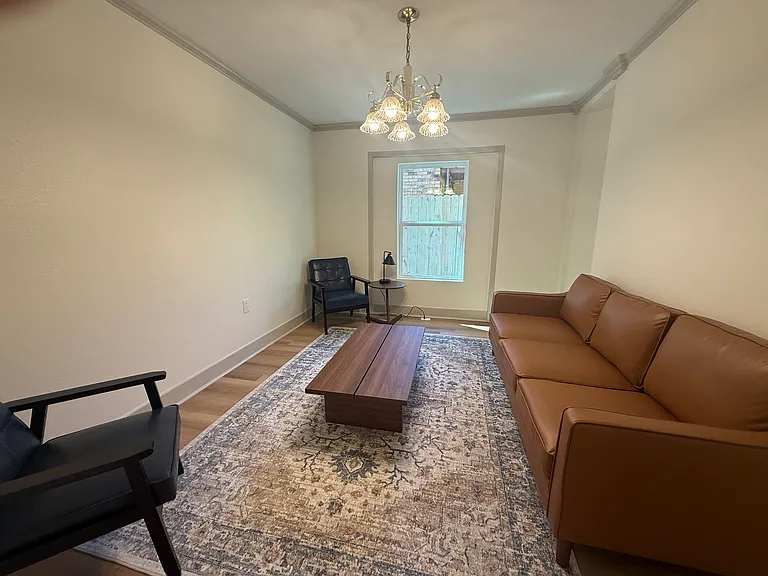 1002 S Glenwood Blvd — Photo 17