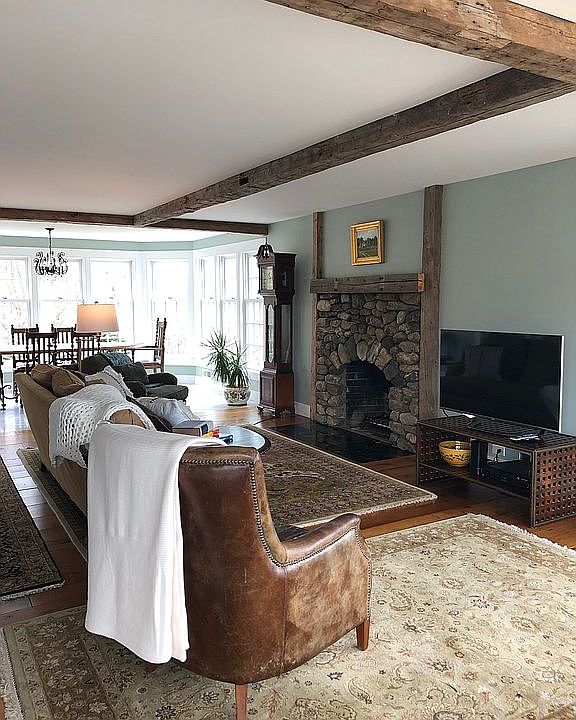 Open living area floorpan