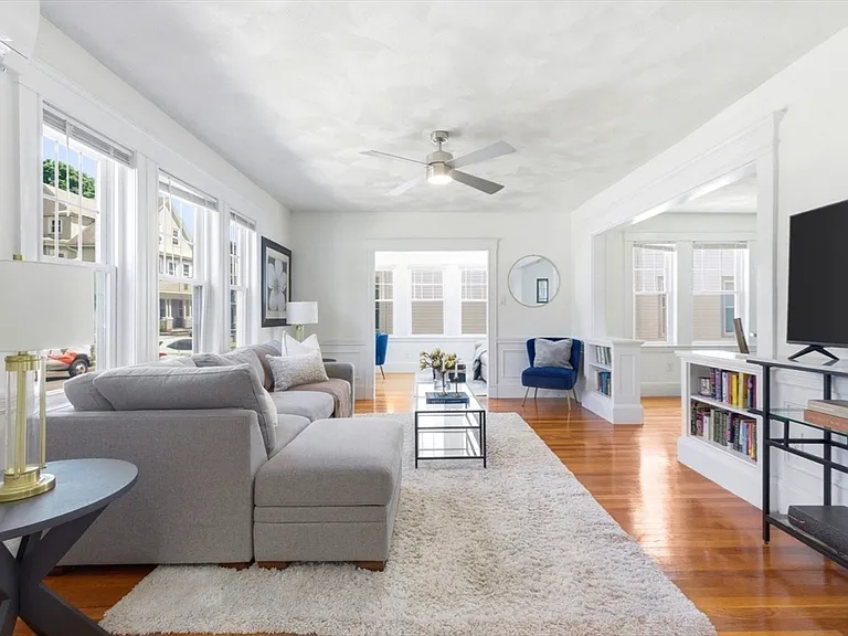 48 Farquhar St #1 — Photo 4