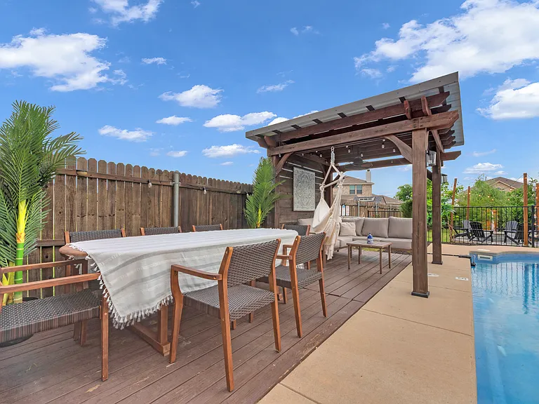 500 Prairie Meadow Dr — Photo 43