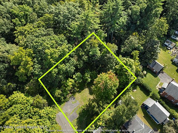 4th image of 38 Klingberg Avenue