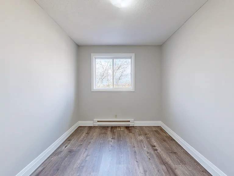 405 Sidney St — Photo 23
