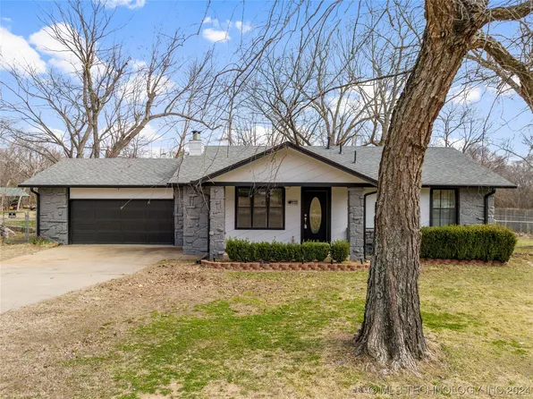 615 S 205th West Ave, Sand Springs, OK 74063
