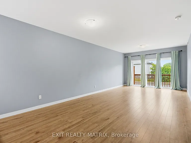 49 Cambridge St — Photo 10