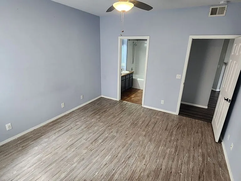 3630 Strawberry Field Grv #C — Photo 12