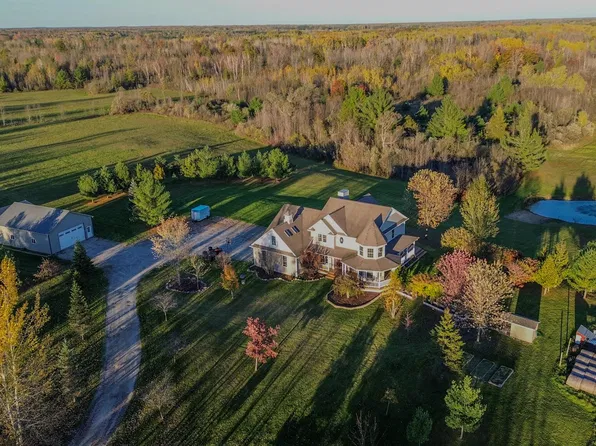 3162 Hottis Rd, Hale, MI 48739