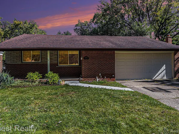 21936 Leyte St, Farmington, MI 48336