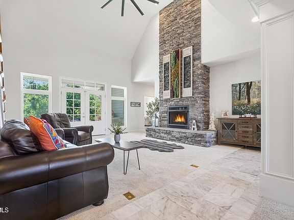 5th image of 534 Buckingham Rd