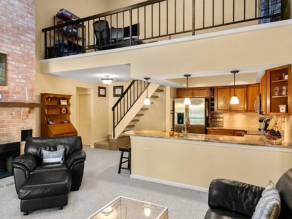 4th image of 720 Washington Pl