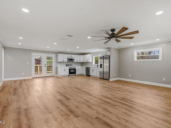 2nd image of 400 Martindale Rd