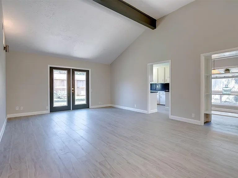 2006 Gray Falls Dr — Photo 10