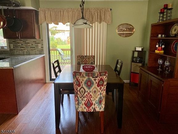 5th image of 202 Dakota Dr Unit 202