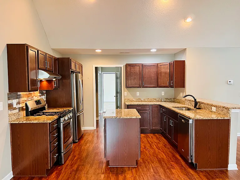4853 Ashleigh Dr — Photo 19