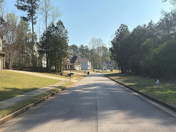 4th image of 89 Bryson Lake Cir