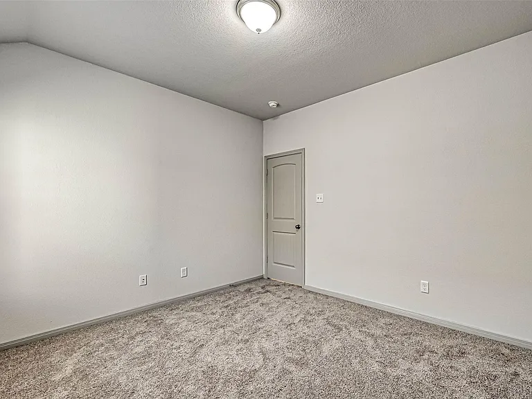 7910 Cypress Country Dr — Photo 25
